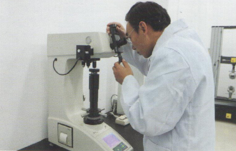 維氏硬度計(jì) 維氏硬度計(jì)